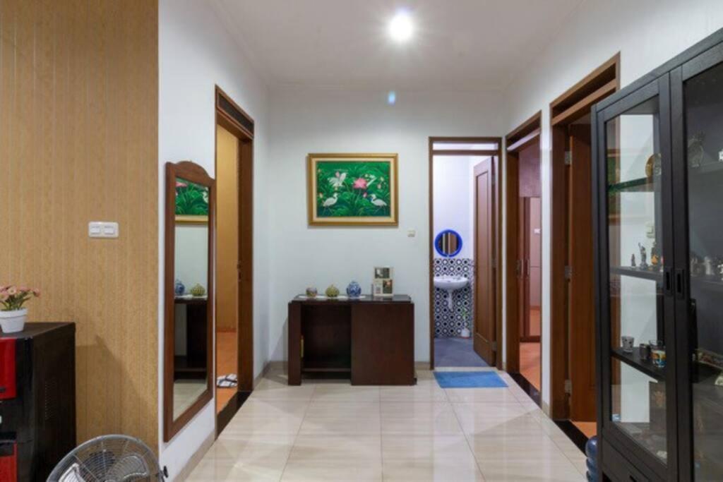 Spacious, White-Villa Belgareti @Kiara Condong Bandung Exterior foto